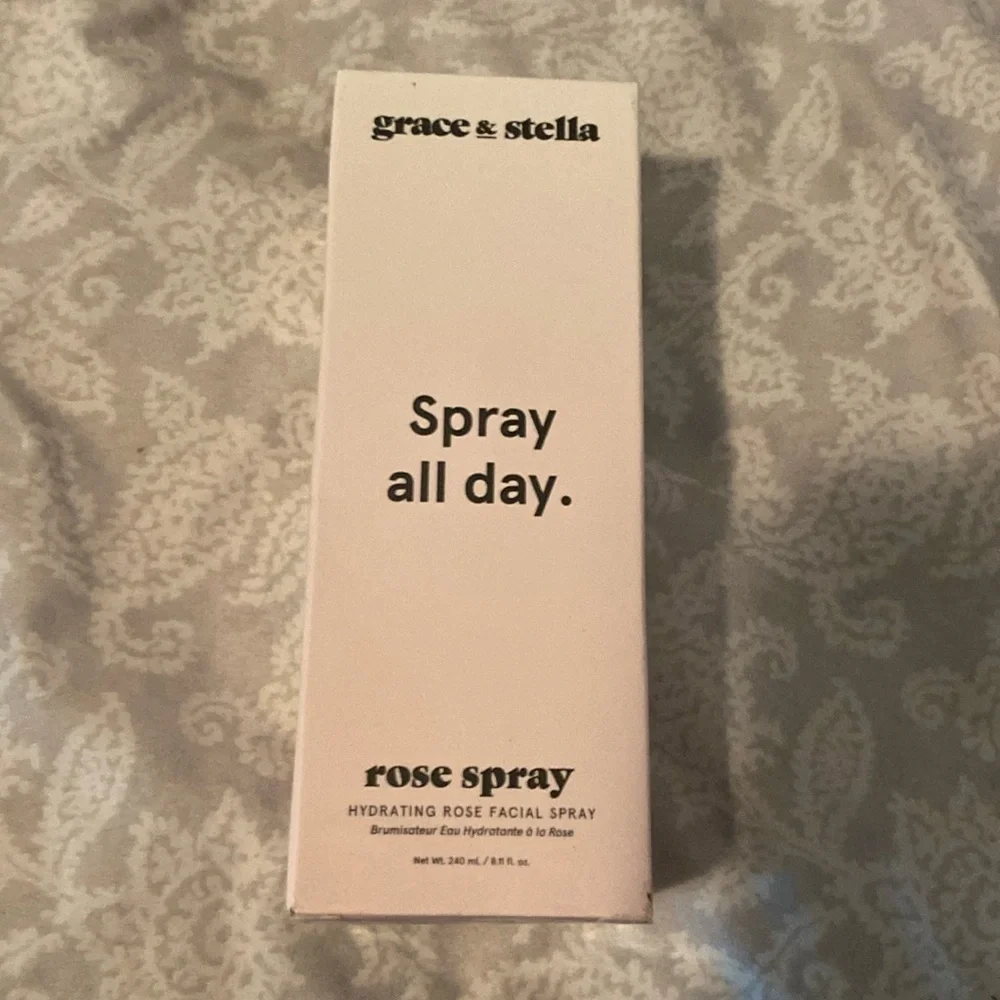 Grace & Stella rose spray